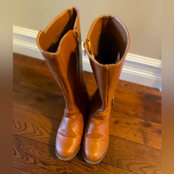Girls Size US13 Fall Boots - Picture 2 of 3